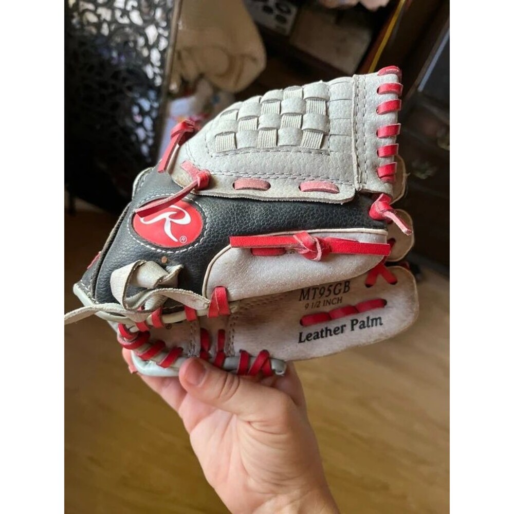 Leather baseball kids glove